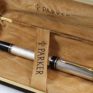 Parker Duofold Centennial Silver Fountain Pen - 18K 750 Gold Nib F