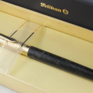 Best Pen Shop | Pelikan Celebry R590 Rollerball Pen Sapphire Black / Gray Gold Cap